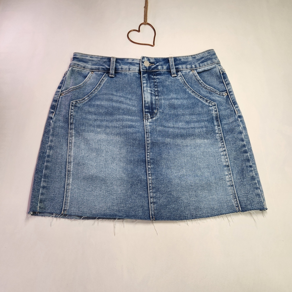 ⭐️NWT Time & Tru Size 10 Denim Mini Skirt A-Line Light Wash Raw Hem Boho